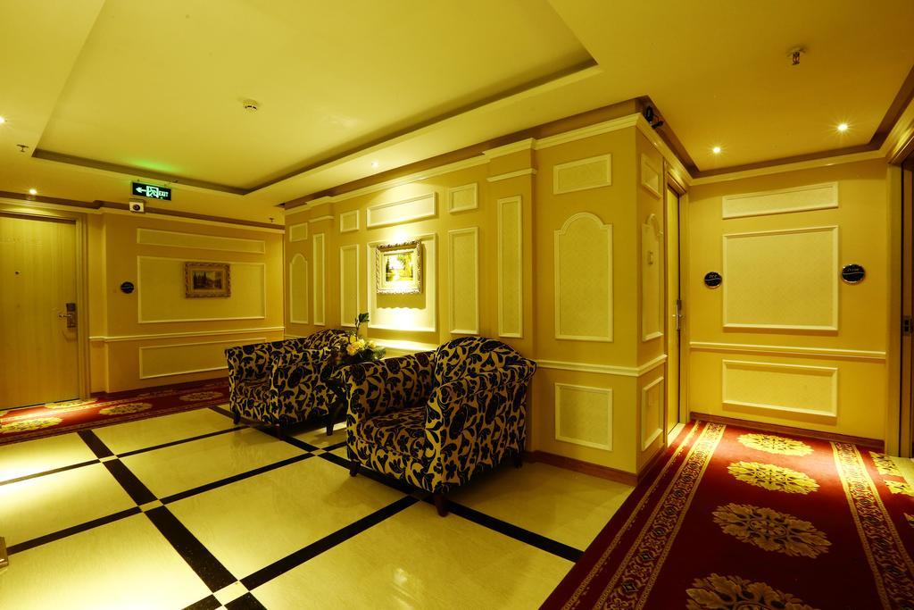 Holiday One Can Tho Hotel Exterior photo