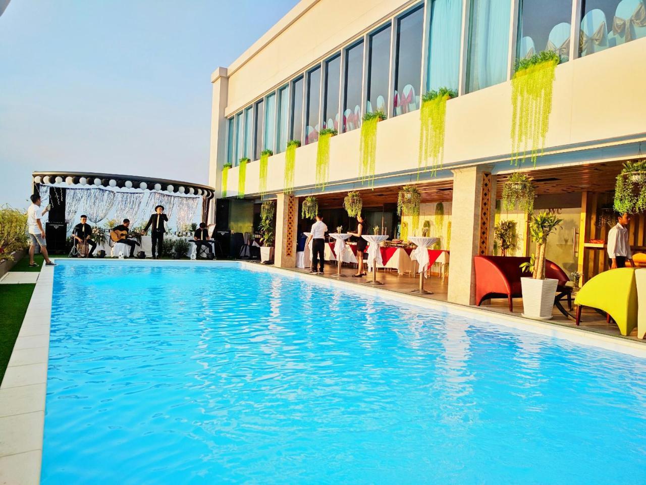 Holiday One Can Tho Hotel Exterior photo