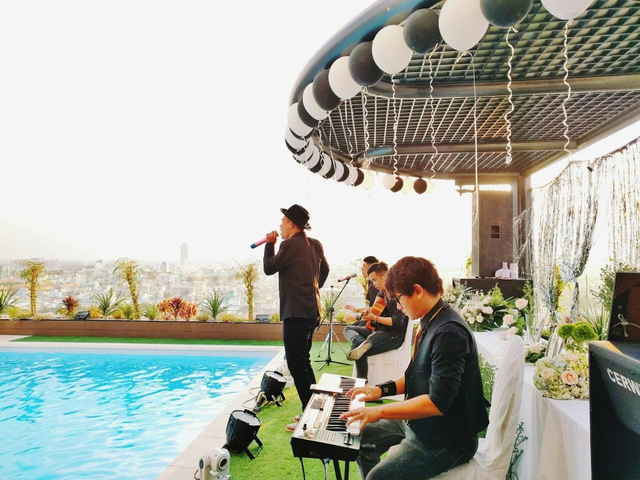 Holiday One Can Tho Hotel Exterior photo