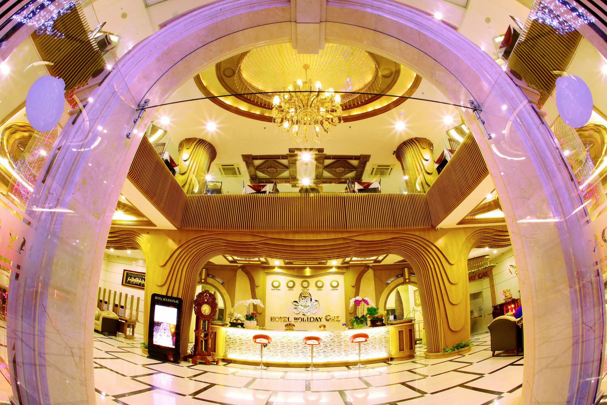 Holiday One Can Tho Hotel Exterior photo